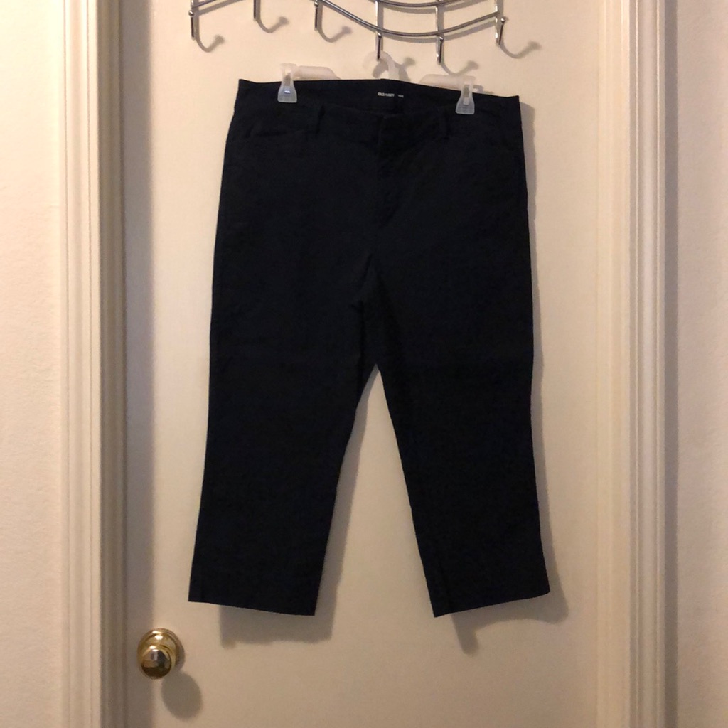 Old Navy Pixie Crops